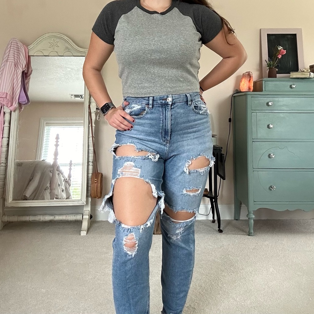 American Eagle Curvy Mom Jeans